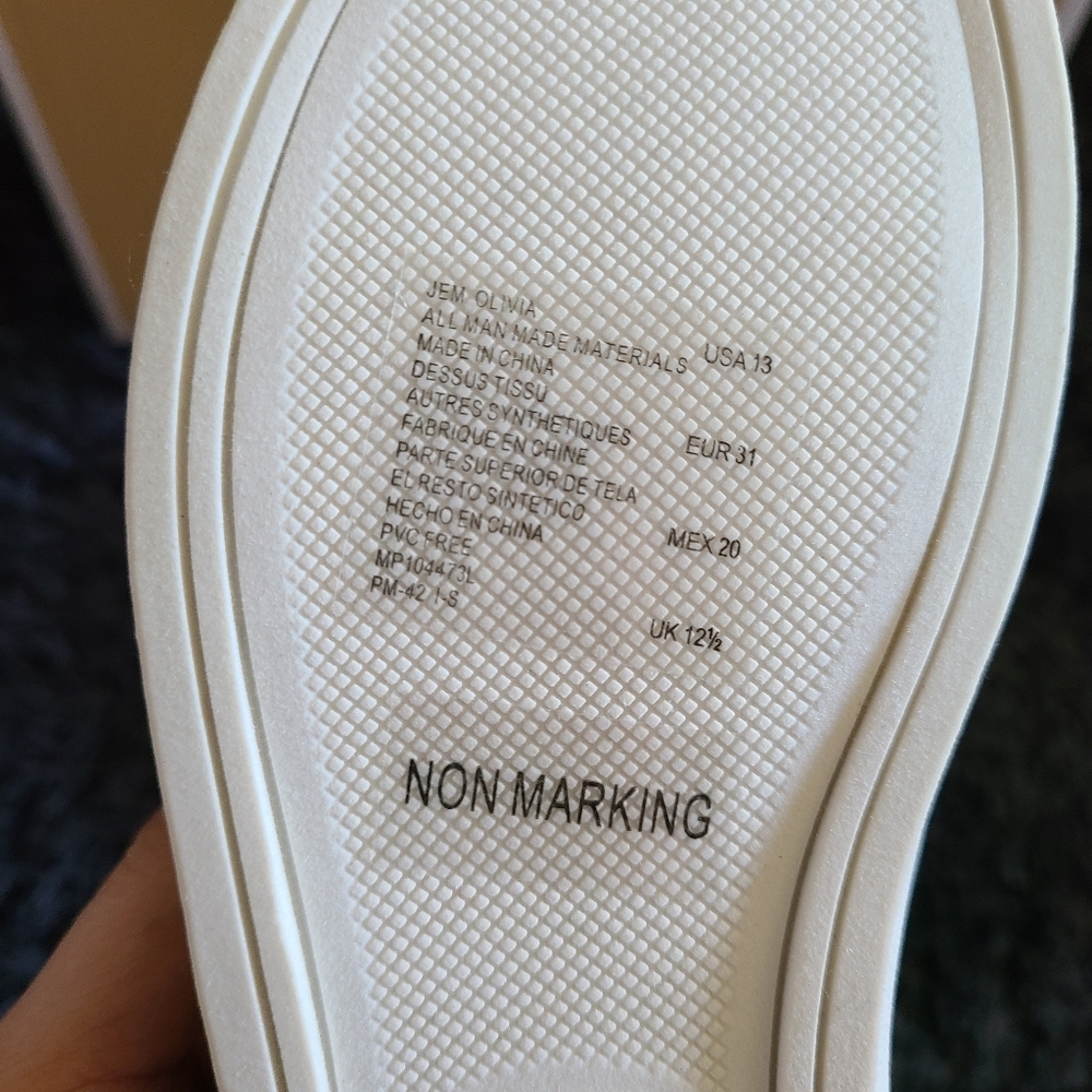 NEW MK Jem Olivia Slip-on (Youth) - Picture 6 of 9